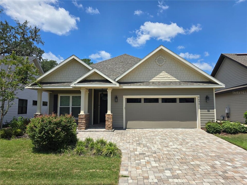 4690 SW 63rd Rd in Gainesville, FL - Building Photo