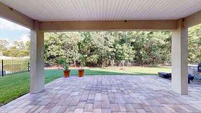 2588 Cody Dr in Jacksonville, FL - Foto de edificio - Building Photo