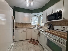 3469 Adaline Dr in Stow, OH - Building Photo - Building Photo