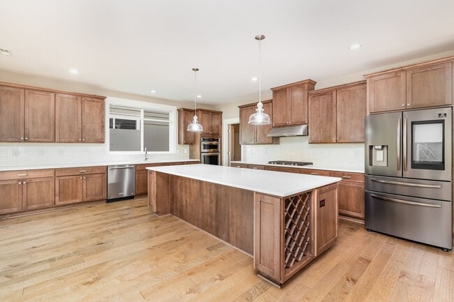 24012 NE 14th St