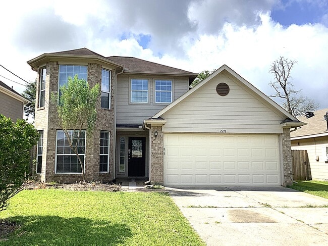 property at 2218 Shady Pine Dr