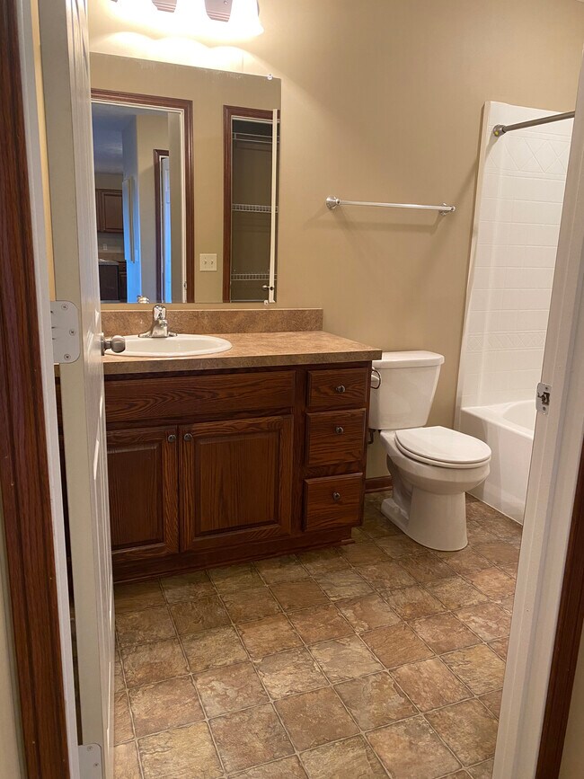 1619 E Military Ave in Fremont, NE - Building Photo - Building Photo