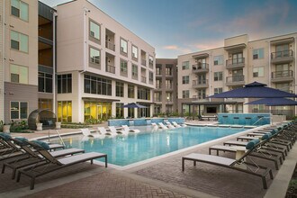 Caroline Eastside in Richardson, TX - Building Photo - Building Photo