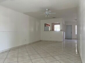 1563 NE 131st Ln-Unit -1563 in North Miami, FL - Building Photo - Building Photo