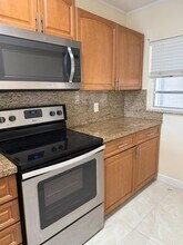 9420 Poinciana Pl, Unit #416 in Davie, FL - Building Photo - Building Photo