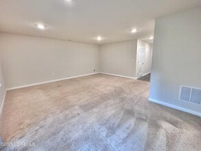 89 Melanie Wy in Stafford Township, NJ - Building Photo - Building Photo