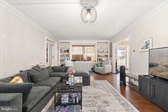 5046 W Nevada St in Philadelphia, PA - Building Photo - Building Photo