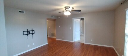 6124 Welsh Dr in Lake St. Louis, MO - Building Photo - Building Photo
