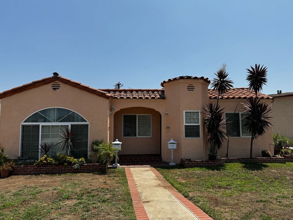 2936-2938 Front St in Alhambra, CA - Building Photo