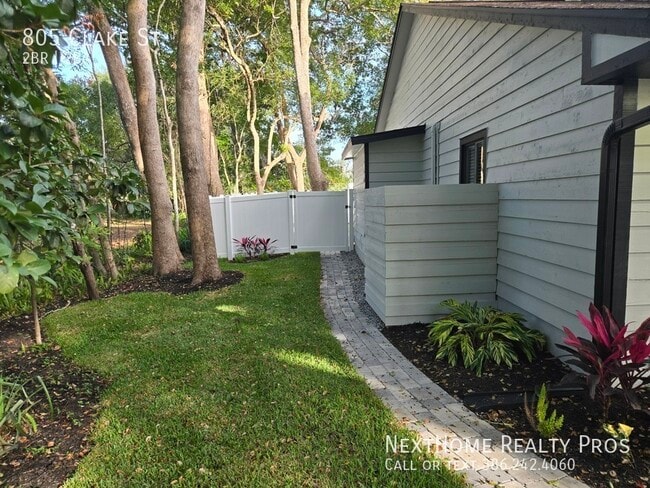 805 Clake St in DeLand, FL - Building Photo - Building Photo