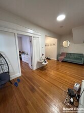 12 Wallingford Rd, Unit 1 in Boston, MA - Building Photo - Building Photo