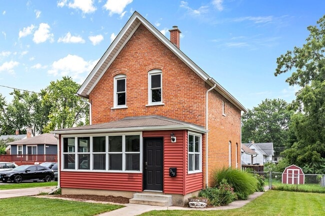 property at 319 Wabash St