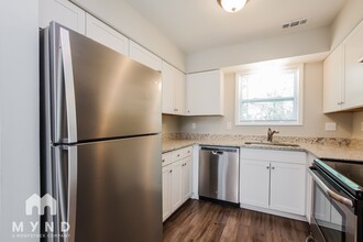 6806 Barcliff Dr in Charlotte, NC - Building Photo - Building Photo