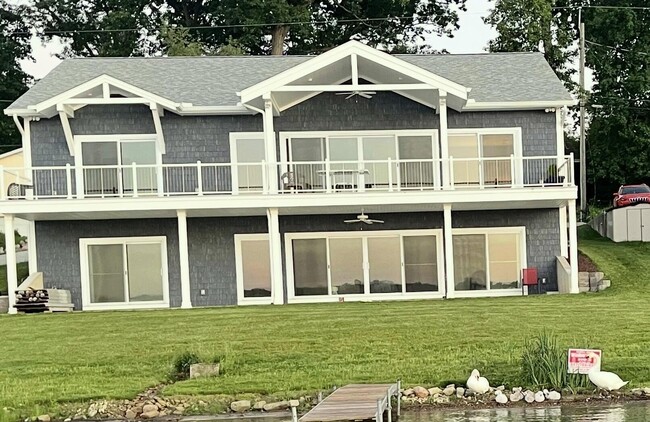 property at 462 S Woodland Dr