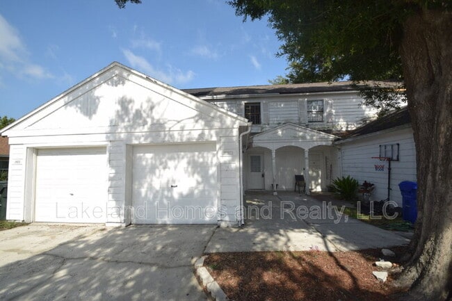 property at 1821 Crystal Grove Dr