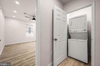 437 W Girard Ave in Philadelphia, PA - Building Photo - Building Photo