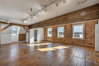 312 Daniel Webster Hwy in Meredith, NH - Building Photo - Building Photo