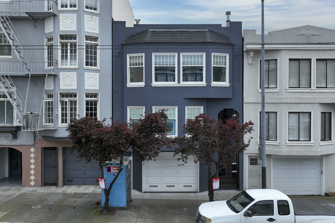 1635-1637 Chestnut St in San Francisco, CA - Building Photo