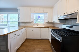 4809 Lavista Rd in Tucker, GA - Building Photo - Building Photo