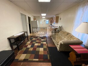 915 W 4th Ave in Mitchell, SD - Building Photo - Building Photo