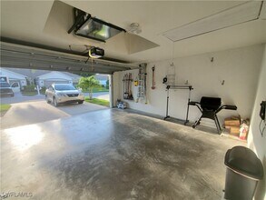 992 Marblehead Dr in Naples, FL - Building Photo - Building Photo