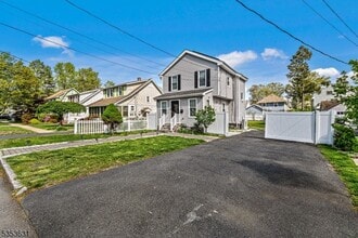 234 N Jackson Ave in North Plainfield, NJ - Building Photo - Building Photo