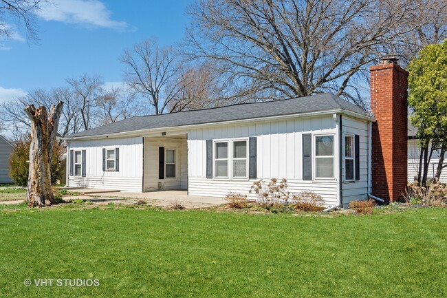 property at 1803 Paradise Blvd