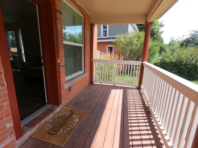 property at 1029-1031 Grandview Ave