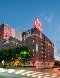 Building Photo - Park Wilshire Apartments in Los Angeles, California