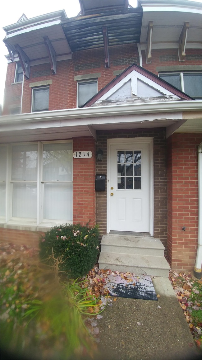 property at 1214 Sheffield St