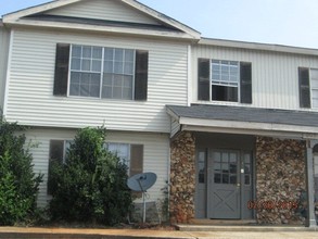 Country Club Apartments in Americus, GA - Building Photo - Building Photo