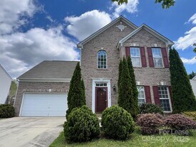 7158 April Mist Trail in Huntersville, NC - Building Photo