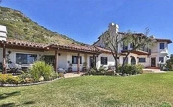 4211 Avenida De La Encinal in Malibu, CA - Building Photo - Building Photo