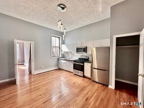 46 Warren St in New Haven, CT - Building Photo - Building Photo