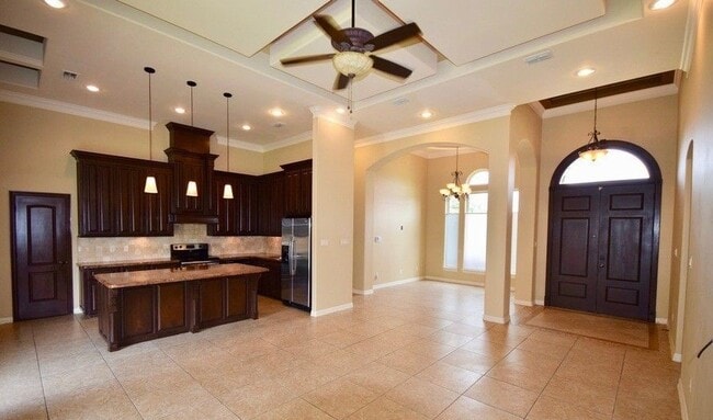 1919 W Ventura Dr in Pharr, TX - Foto de edificio - Building Photo