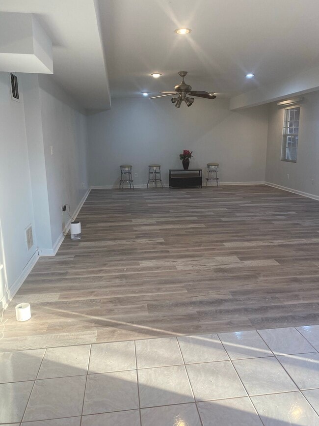 14187 Darkwood Dr, Unit Private Lower Level Apart