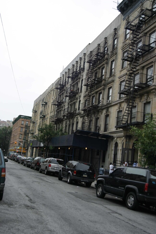 269-273 W 113th St in New York, NY - Foto de edificio - Building Photo
