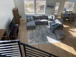 1307 W Quailhill Rd, Unit Whole in Saratoga Springs, UT - Foto de edificio - Building Photo