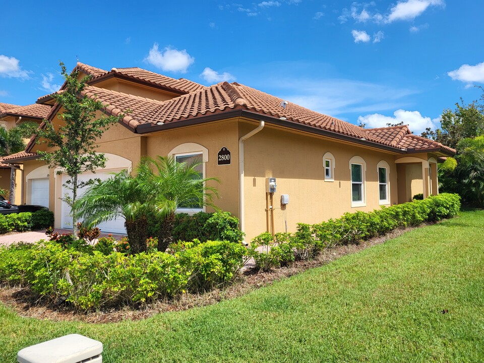 2800 65th Dr in Vero Beach, FL - Building Photo