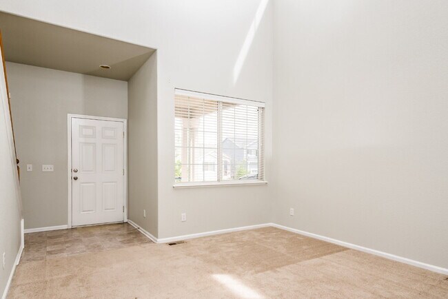 Spacious 3BR Home with Loft & Deck – 15 Mi in Colorado Springs, CO - Building Photo - Building Photo