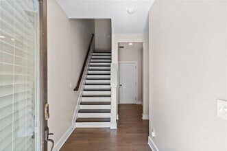 2180 Colvin Ct NW in Atlanta, GA - Building Photo - Building Photo