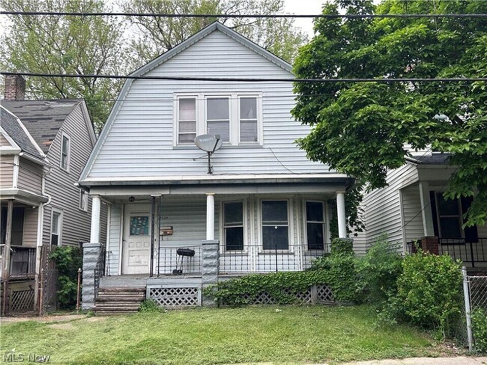 7529 Spafford Rd in Cleveland, OH - Building Photo