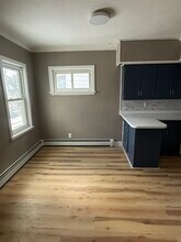 4333 W 8th St, Unit 422BRD in Duluth, MN - Building Photo - Building Photo