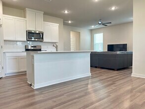 4825 W Triangle St in Fayetteville, AR - Building Photo - Building Photo