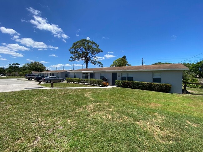 4522 Kirk Rd in Lake Worth Beach, FL - Building Photo - Building Photo