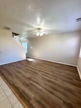 6159 Morningshire Ln in Houston, TX - Foto de edificio - Building Photo