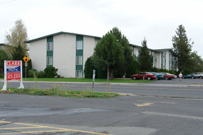 Lyons Crest in Spokane, WA - Foto de edificio - Building Photo