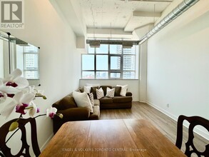 155-P155 Dalhousie St in Toronto, ON - Building Photo - Building Photo