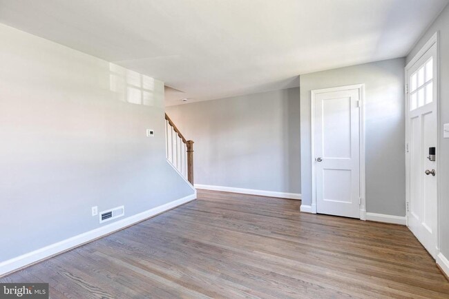property at 633 Lucia Ave