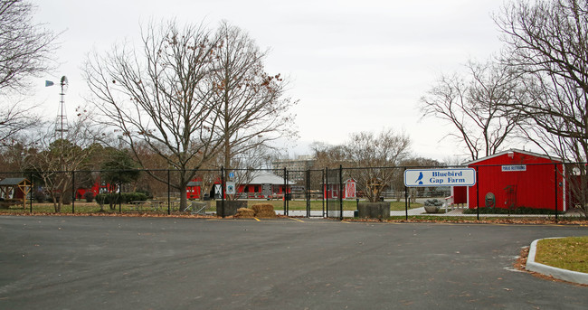 Casas Alquiler en Colliseum Central, VA